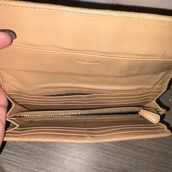 Miu Miu Wallet Bundle - Picture 6 of 12